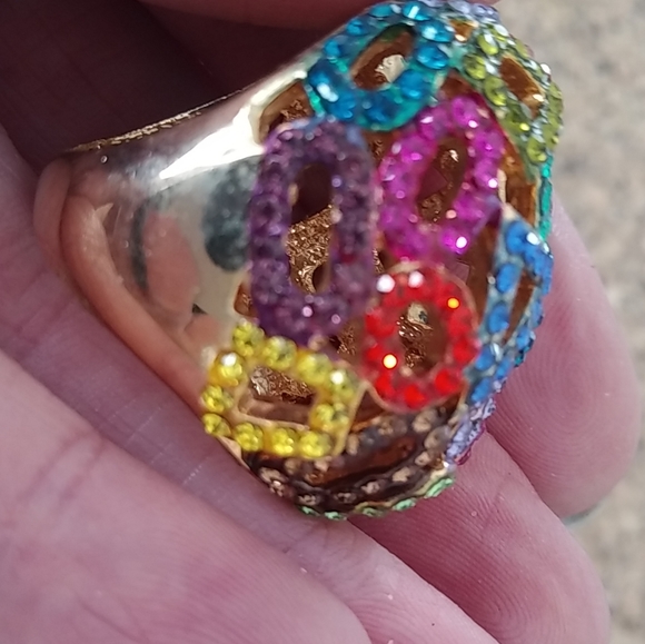 Multi color rhinestone dome ring size 7 - Picture 8 of 9